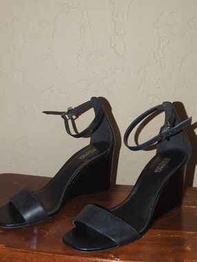 Michael Kors Black Ankle-Strap Wedge Sandals 6.5